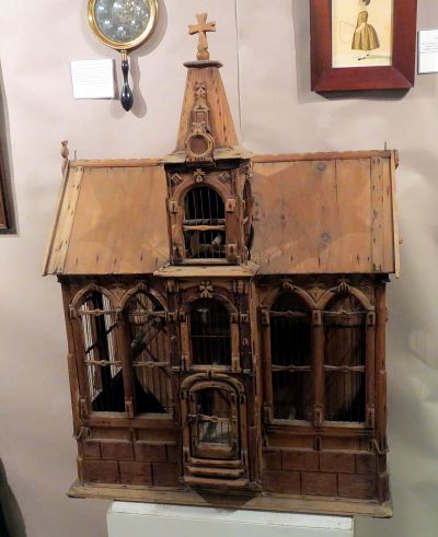 Rustic Birdhouse -- Sheridan Loyd American Antiques