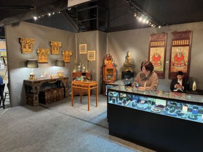 Lotus Gallery